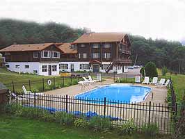 New England Inns, pets welcome, New England Resorts, Swiss Chalets Village Inn.